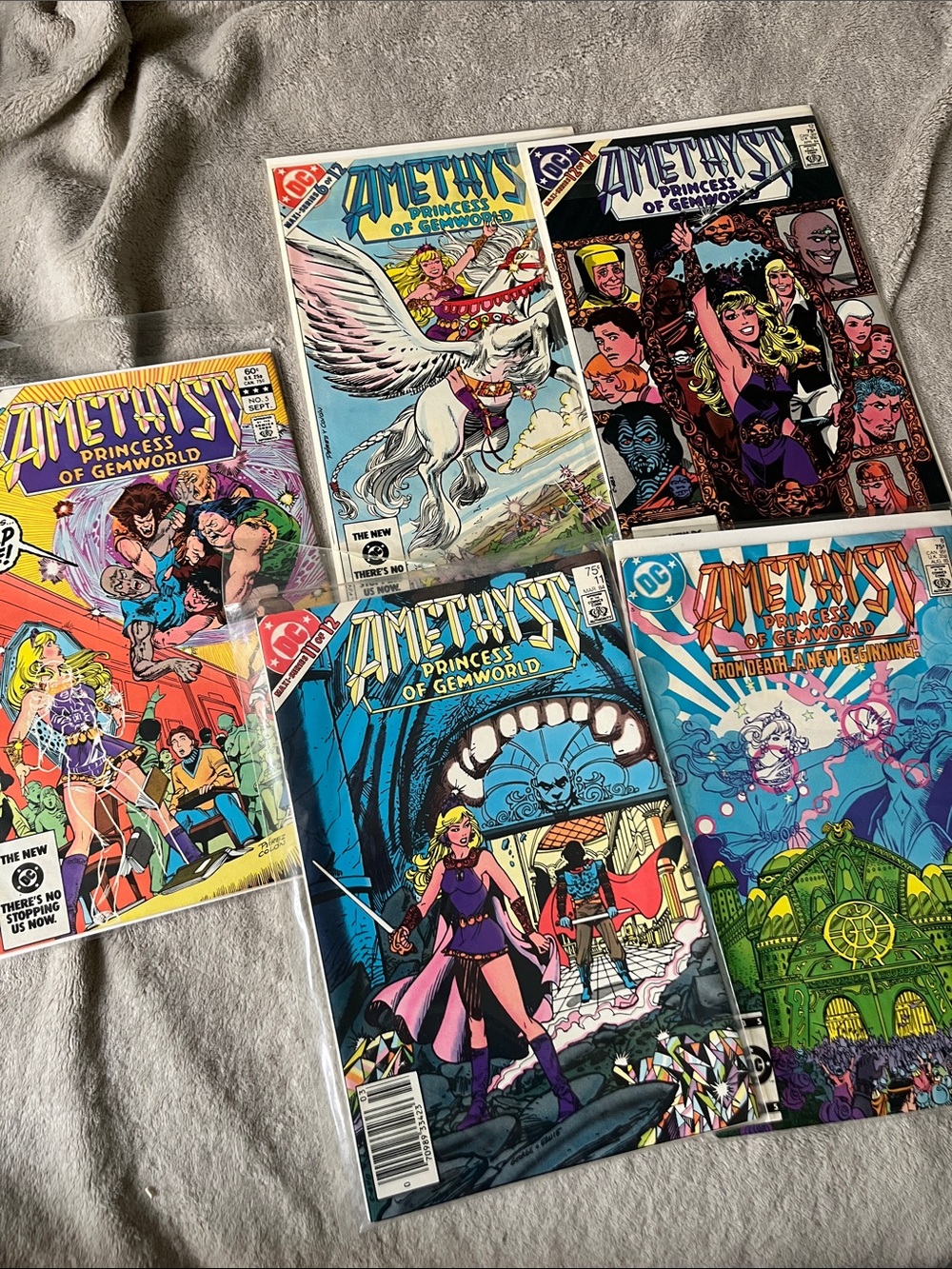 vintage comic books- Amethyst Princess of Gemworld - DC Comics lot